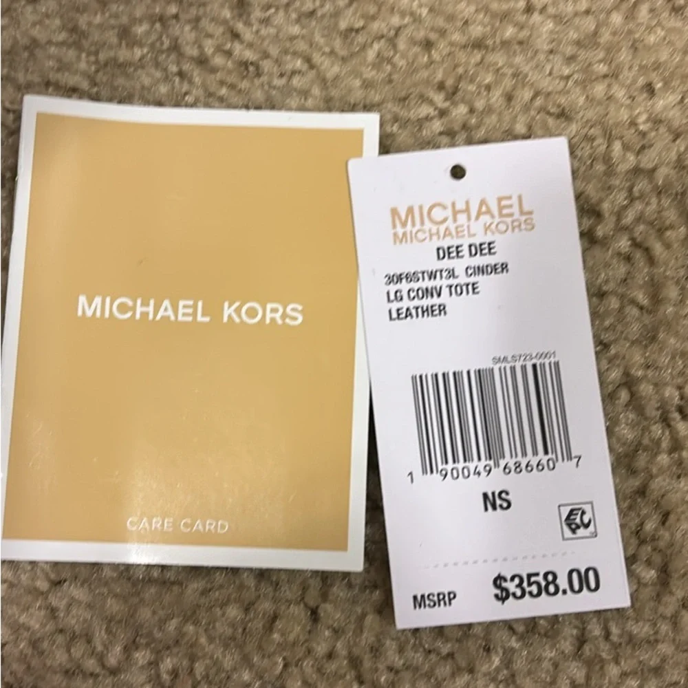Authentic Michael Kors Handbag - Picture 4 of 9